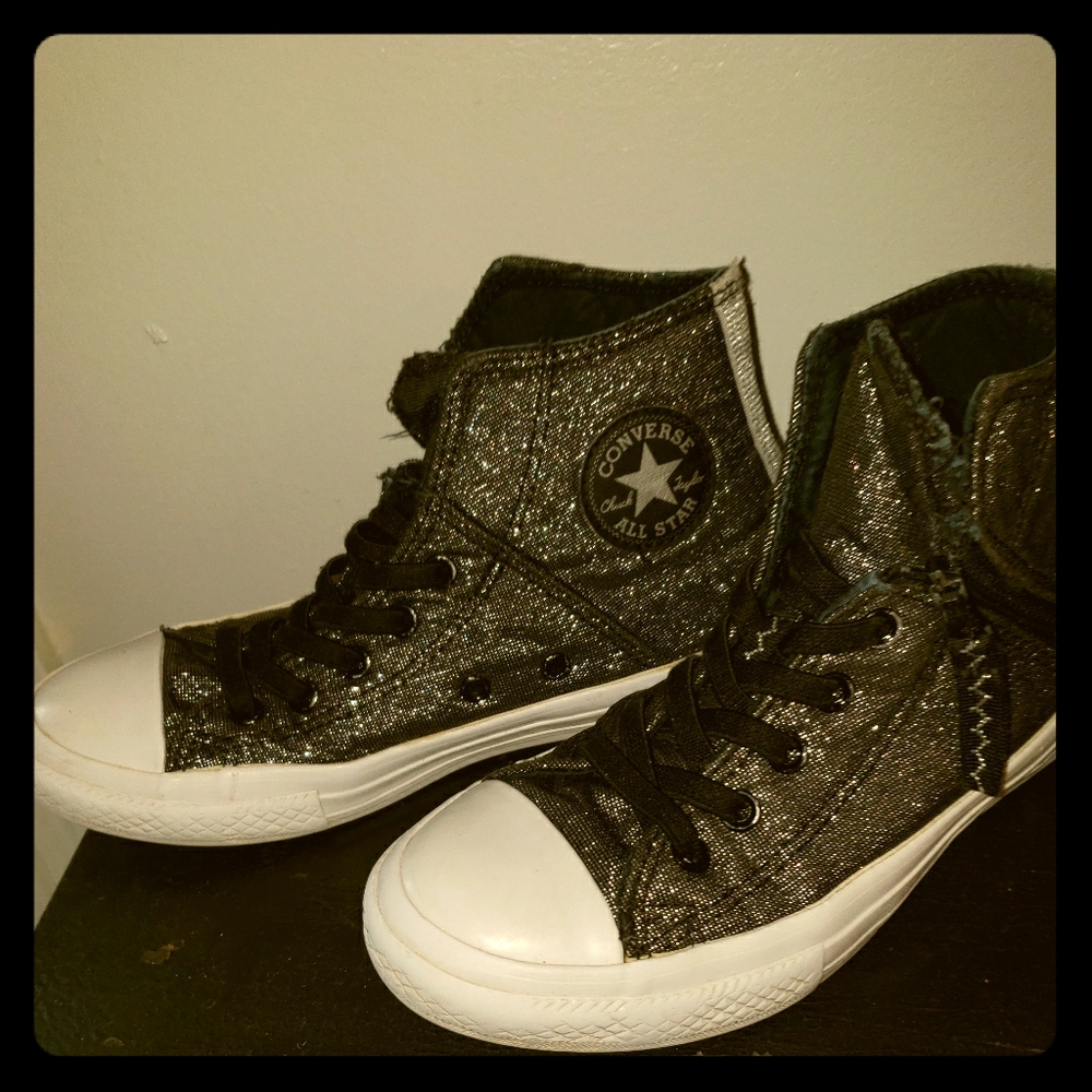 Girls Converse